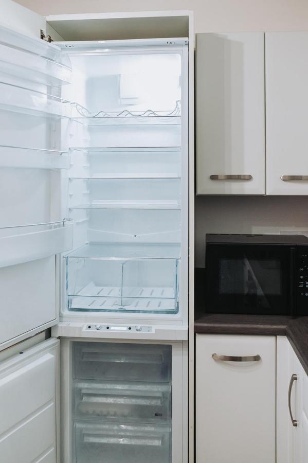 شقة Deluxe 2 Bed Flat In Patchway Near Aztec West And Cribbs Causeway بريستول المظهر الخارجي الصورة